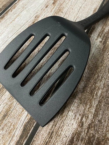 Espátula De Plástico Para Cocina Nylon Preto Sanremo Ideal Para Teflon Negro