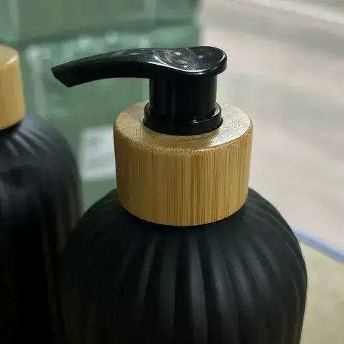 Dispenser Jabón Líquido Acanalado Con Tapa Simil Bambú 250ml